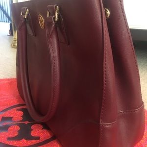 Tory Burch Robinson Tote